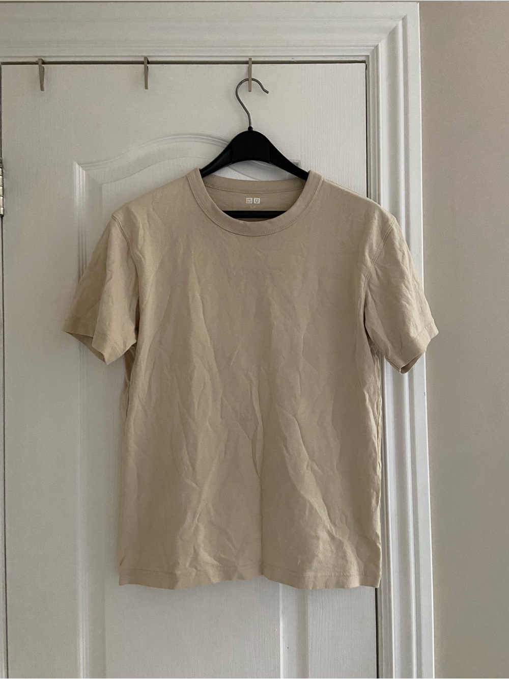 Uniqlo Men's Short Sleeve Crew T-Shirt in Beige
